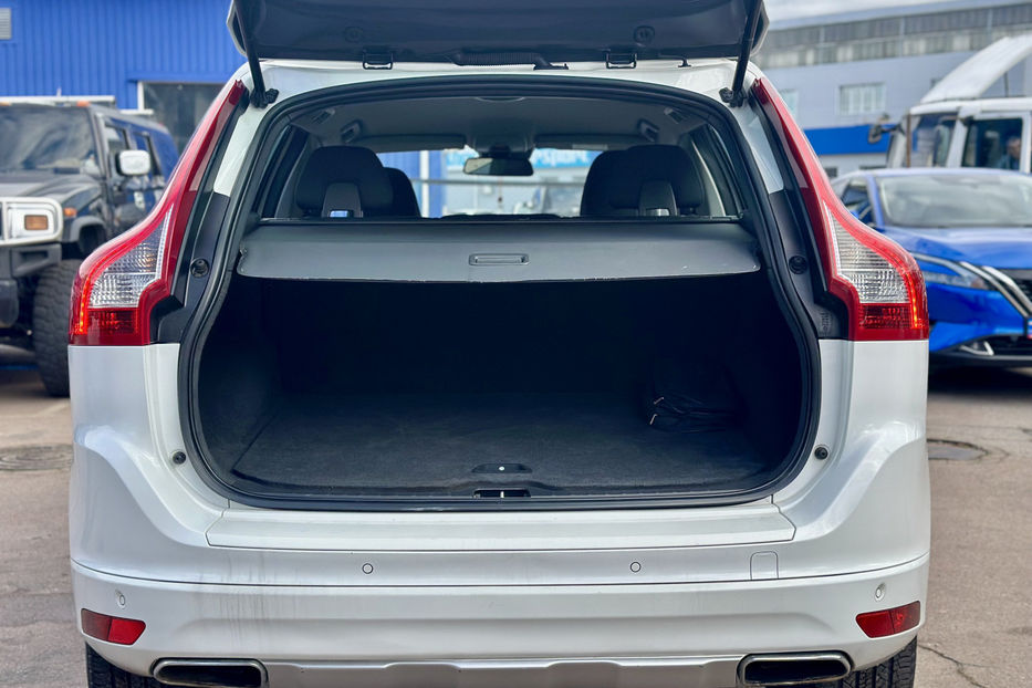 Продам Volvo XC60 2014 года в Киеве