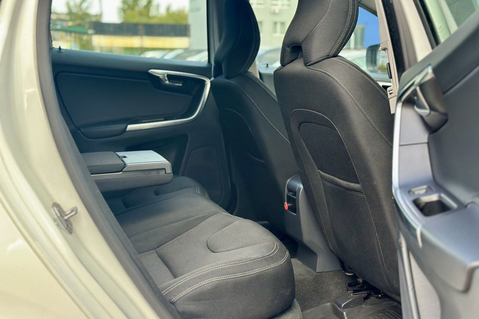 Продам Volvo XC60 2014 года в Киеве