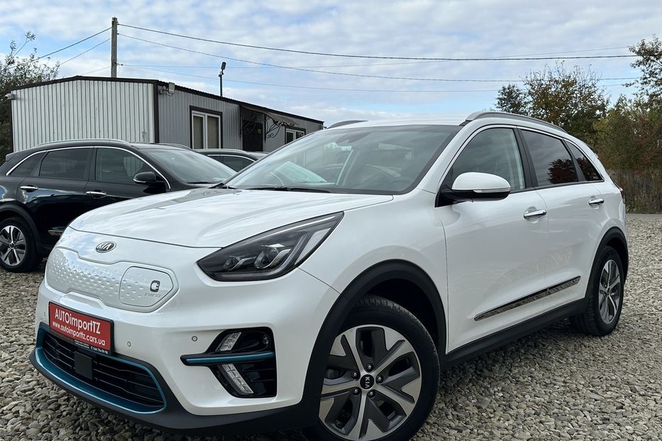 Продам Kia Niro 64кВт Макс.комплектація!  2021 года в Львове