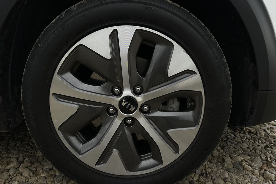 Продам Kia Niro 64кВт Макс.комплектація!  2021 года в Львове