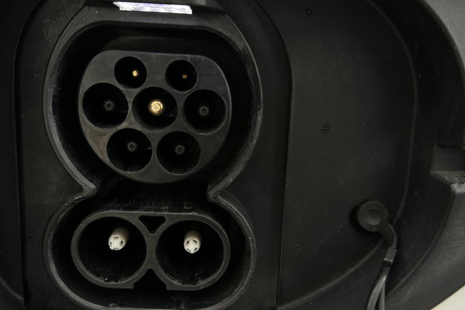 Продам Kia Niro 64кВт Макс.комплектація!  2021 года в Львове