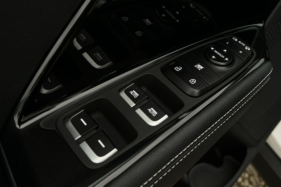 Продам Kia Niro 64кВт Макс.комплектація!  2021 года в Львове