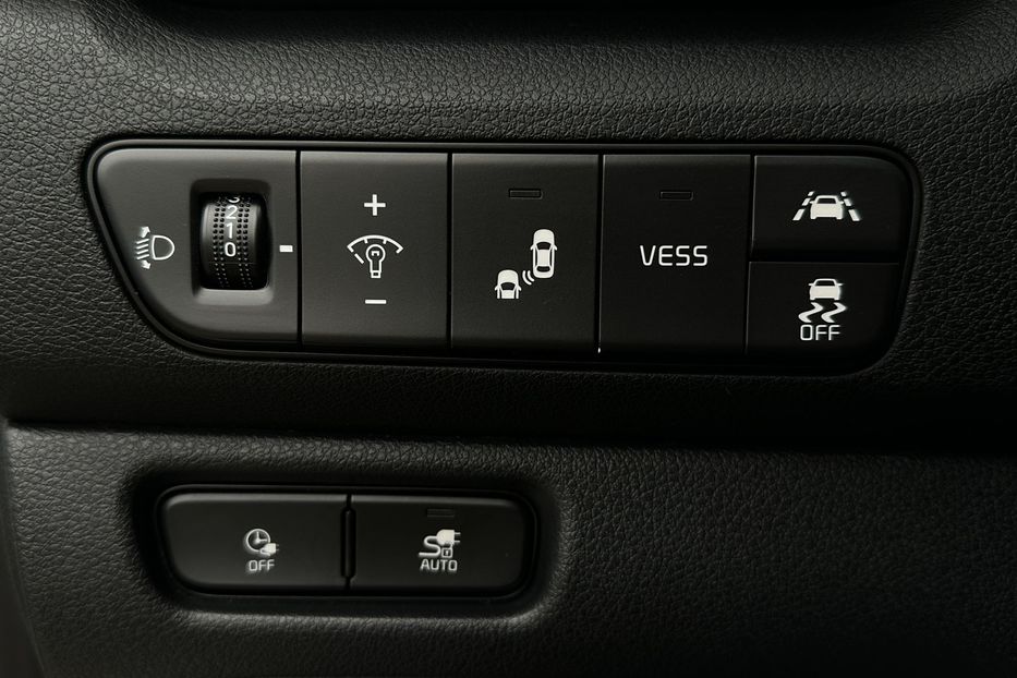 Продам Kia Niro 64кВт Макс.комплектація!  2021 года в Львове