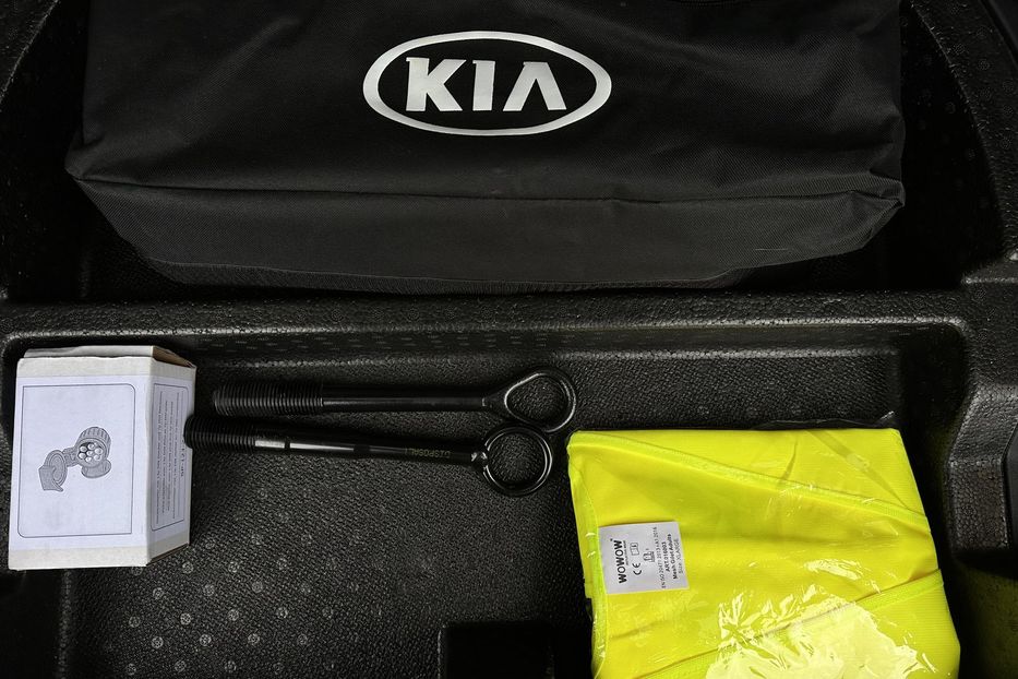 Продам Kia Niro 64кВт Макс.комплектація!  2021 года в Львове