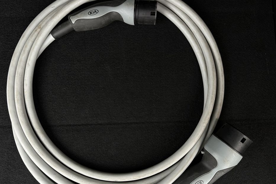 Продам Kia Niro 64кВт Макс.комплектація!  2021 года в Львове