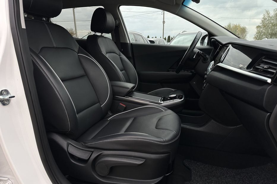 Продам Kia Niro 64кВт Макс.комплектація!  2021 года в Львове