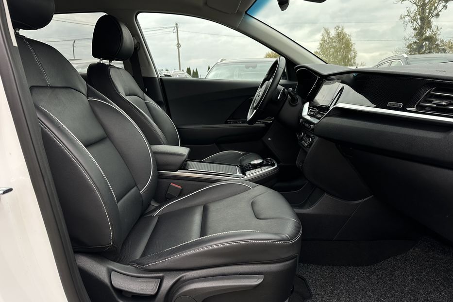 Продам Kia Niro 64кВт Макс.комплектація!  2021 года в Львове