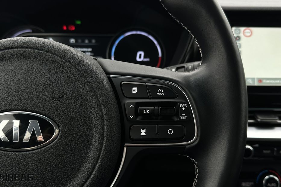 Продам Kia Niro 64кВт Макс.комплектація!  2021 года в Львове