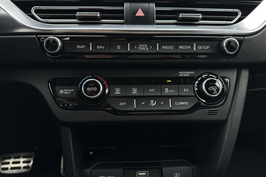 Продам Kia Niro 64кВт Макс.комплектація!  2021 года в Львове