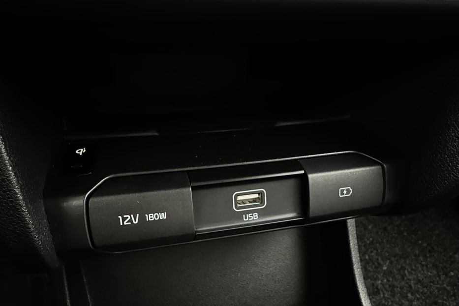 Продам Kia Niro 64кВт Макс.комплектація!  2021 года в Львове