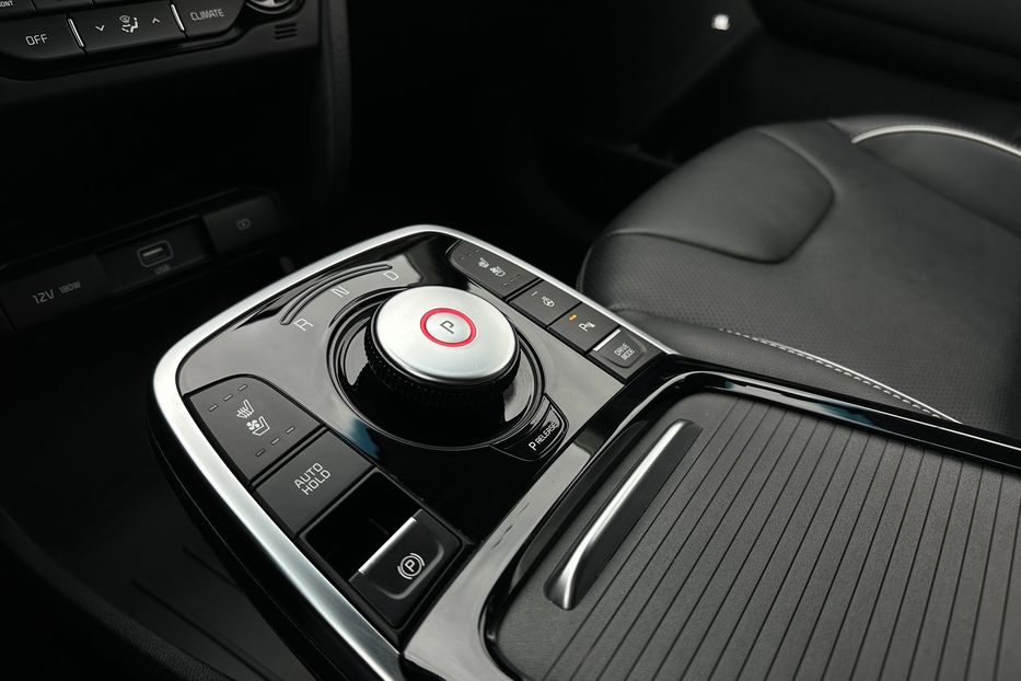 Продам Kia Niro 64кВт Макс.комплектація!  2021 года в Львове