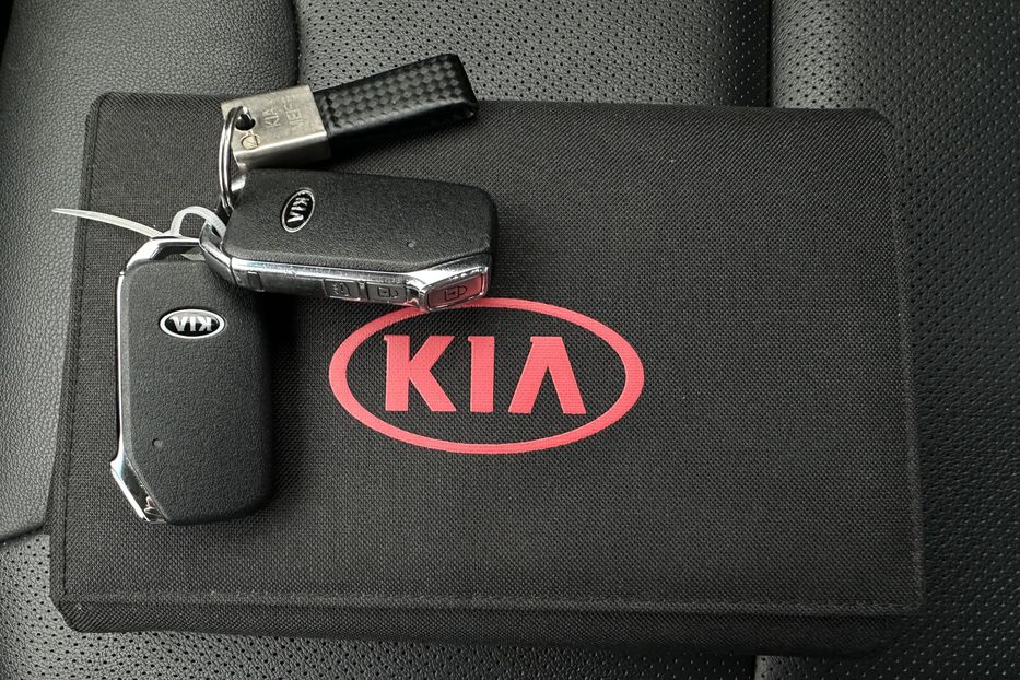 Продам Kia Niro 64кВт Макс.комплектація!  2021 года в Львове