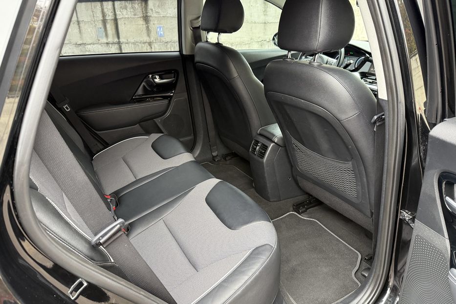 Продам Kia Niro 64Kwt авто в Рівному 2022 года в Ровно