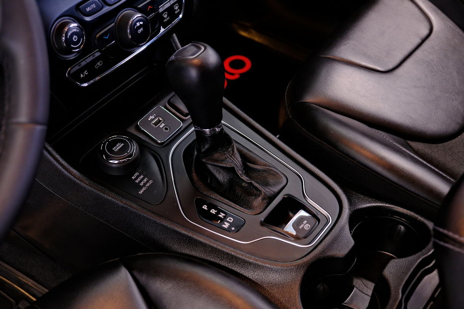 Продам Jeep Cherokee 2020 года в Одессе