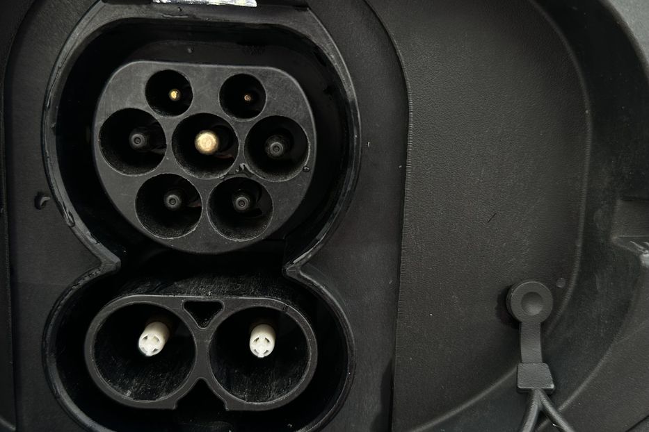 Продам Kia Niro 64кВт Макс.комплектація! 2021 года в Львове