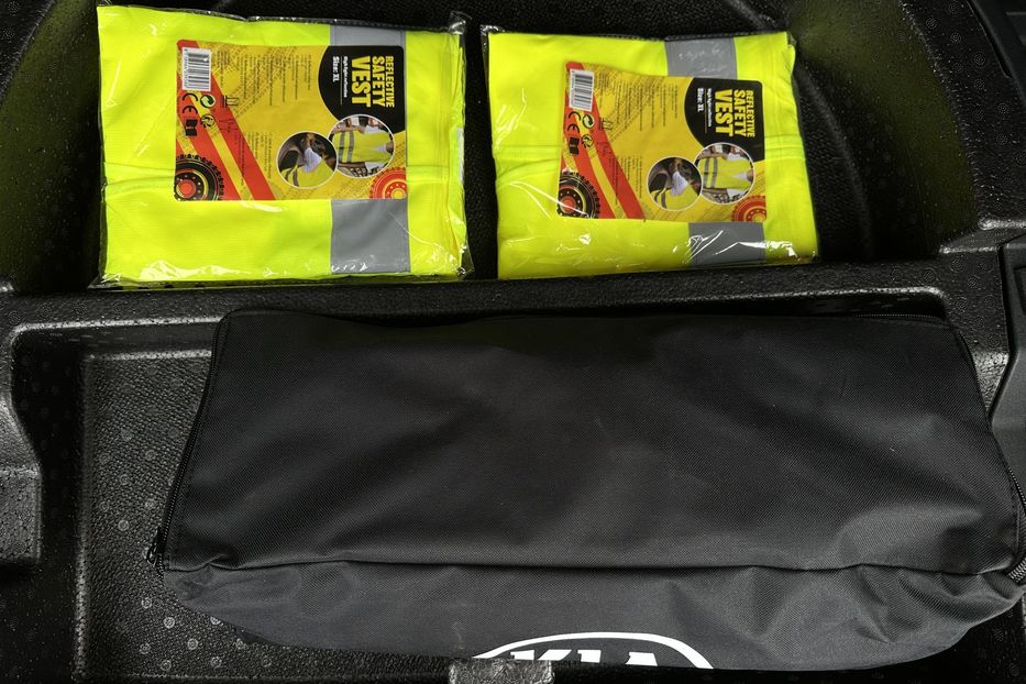 Продам Kia Niro 64кВт Макс.комплектація! 2021 года в Львове