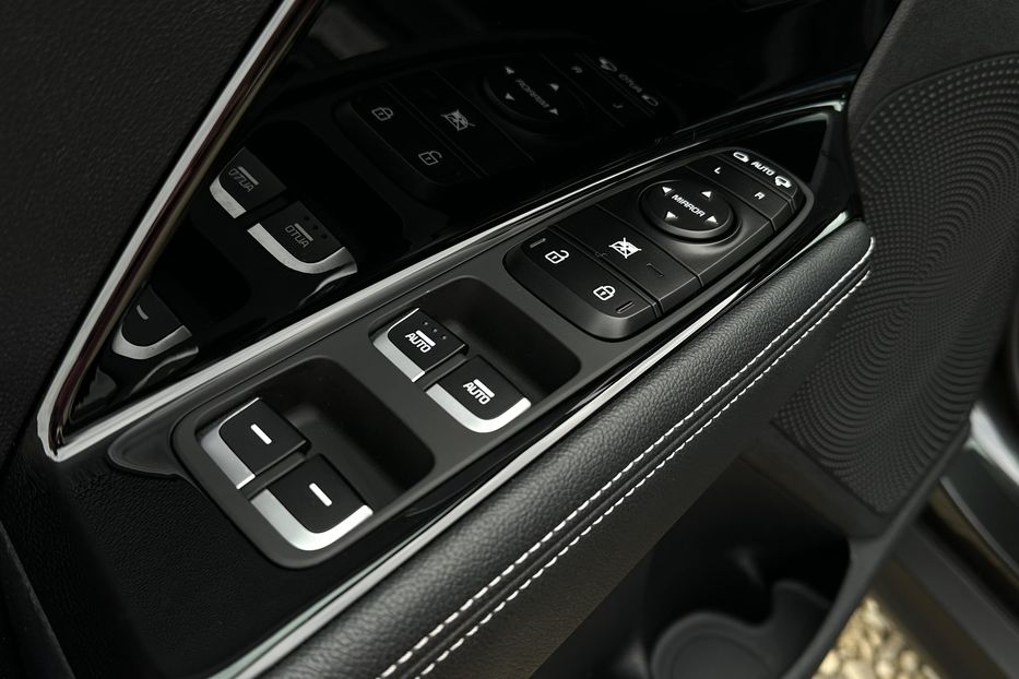 Продам Kia Niro 64кВт Макс.комплектація! 2021 года в Львове