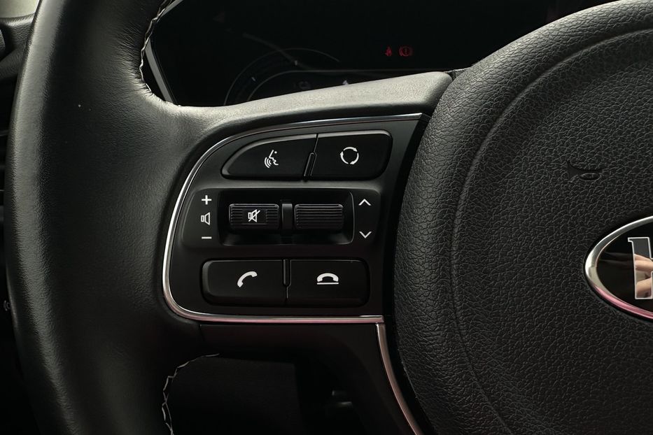 Продам Kia Niro 64кВт Макс.комплектація! 2021 года в Львове