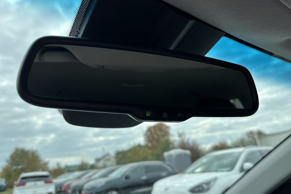 Продам Kia Niro 64кВт Макс.комплектація! 2021 года в Львове