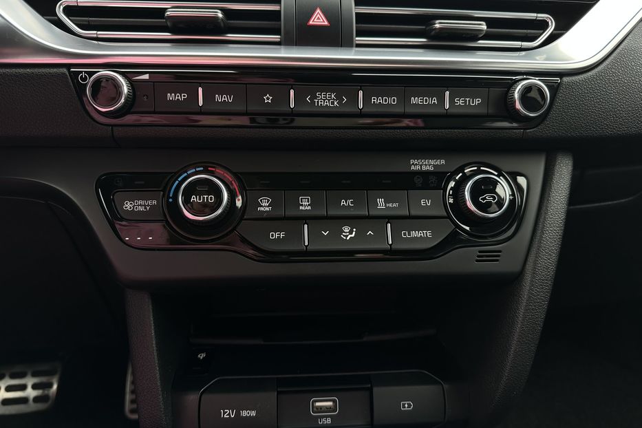 Продам Kia Niro 64кВт Макс.комплектація! 2021 года в Львове