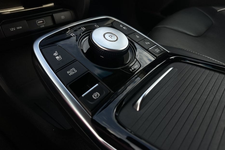 Продам Kia Niro 64кВт Макс.комплектація! 2021 года в Львове