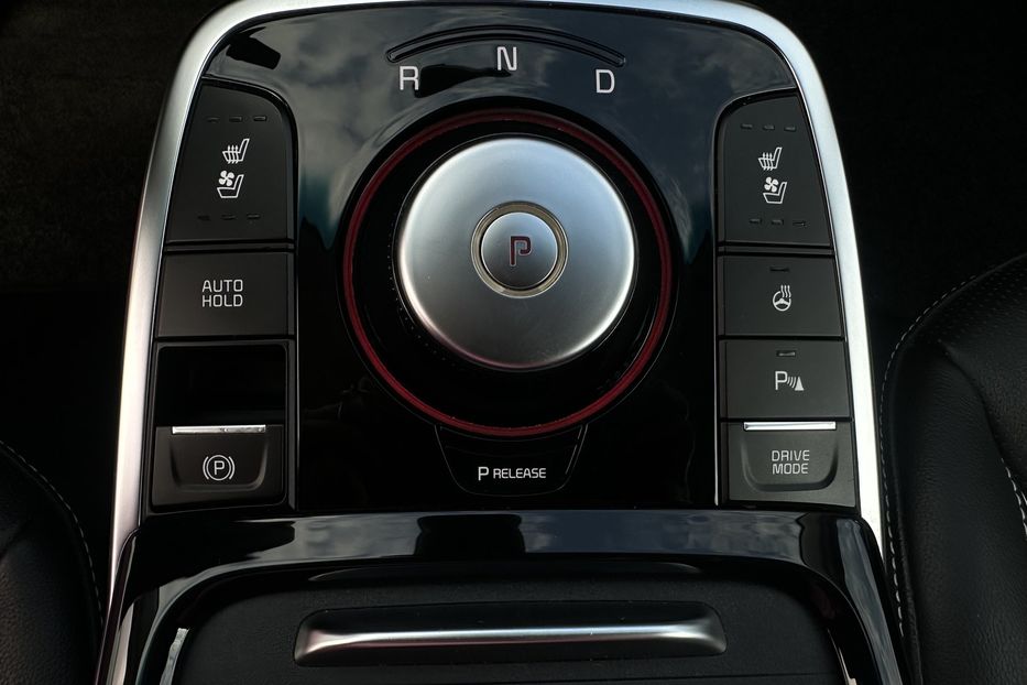 Продам Kia Niro 64кВт Макс.комплектація! 2021 года в Львове