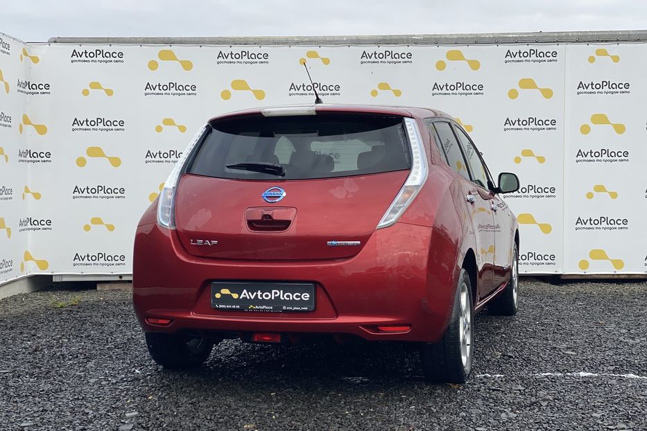Продам Nissan Leaf 2012 года в Луцке