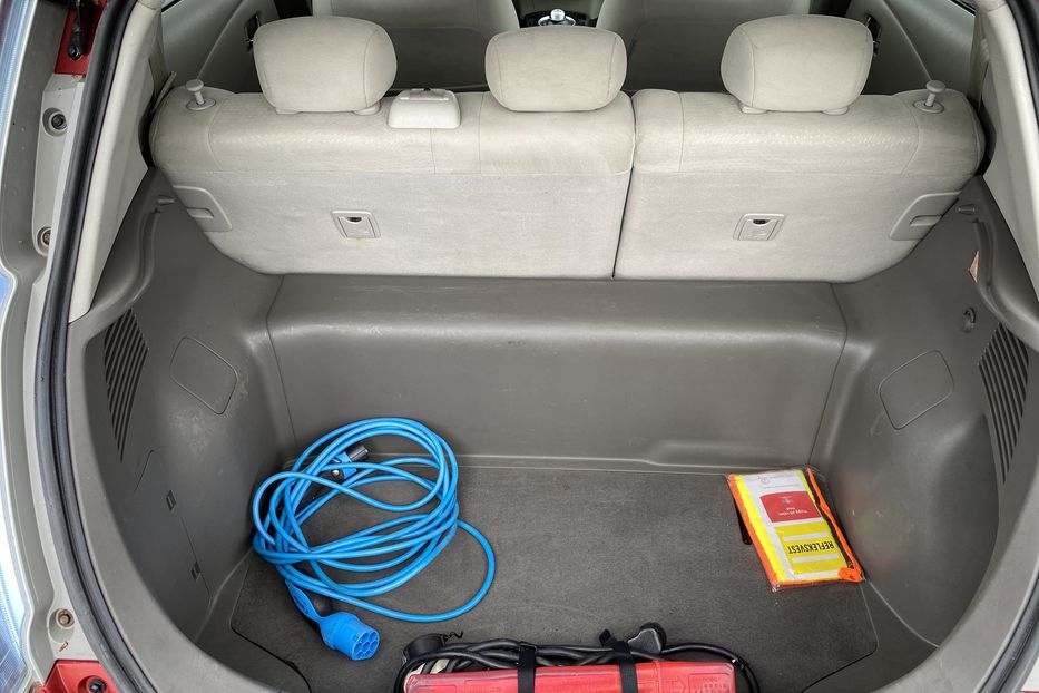 Продам Nissan Leaf 2012 года в Луцке