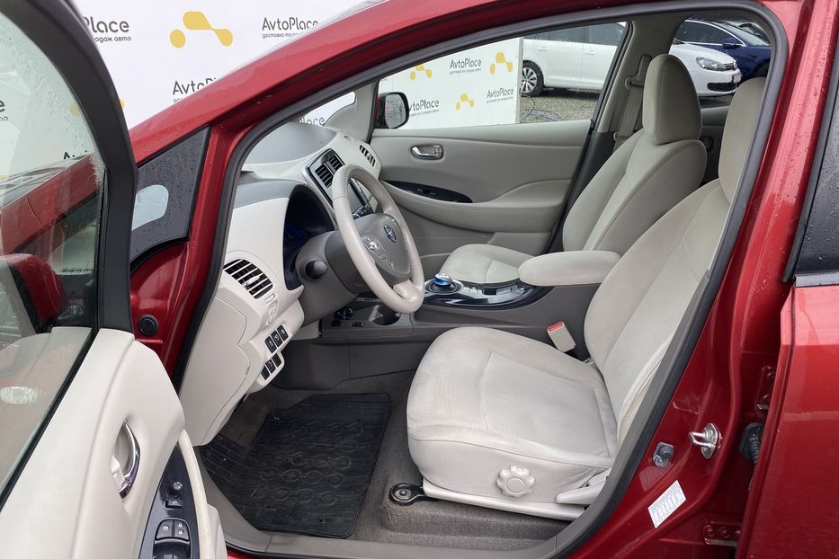 Продам Nissan Leaf 2012 года в Луцке