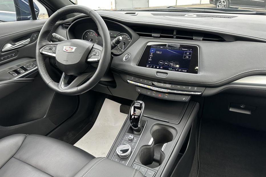 Продам Cadillac XTS XT4  350T AWD 2022 года в Киеве