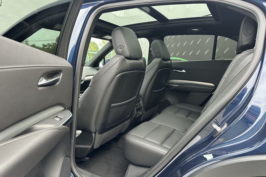 Продам Cadillac XTS XT4  350T AWD 2022 года в Киеве