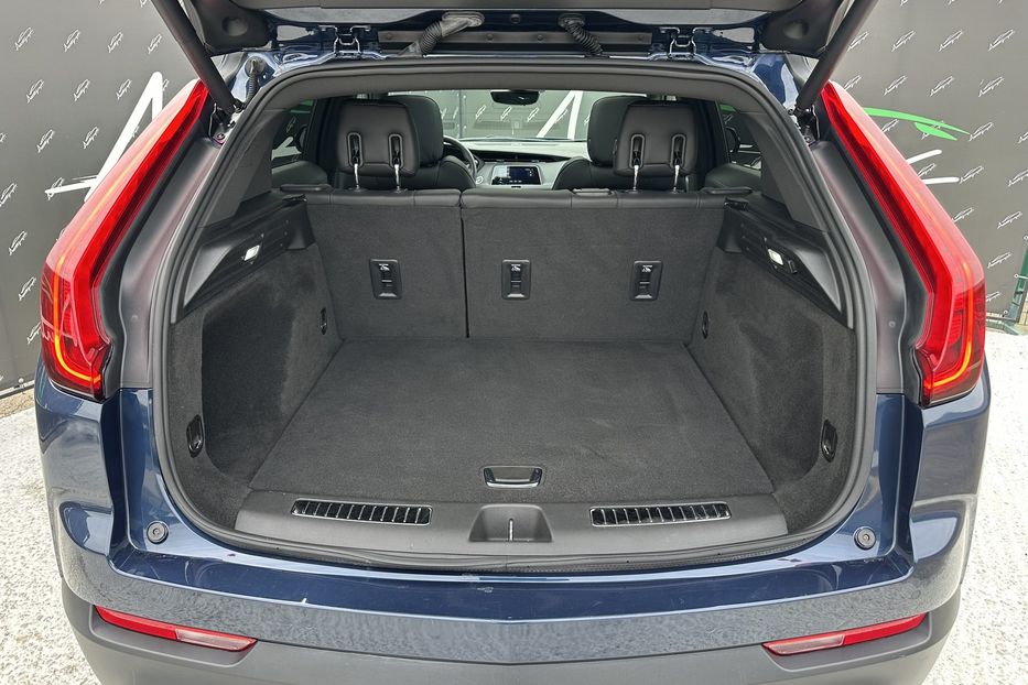 Продам Cadillac XTS XT4  350T AWD 2022 года в Киеве