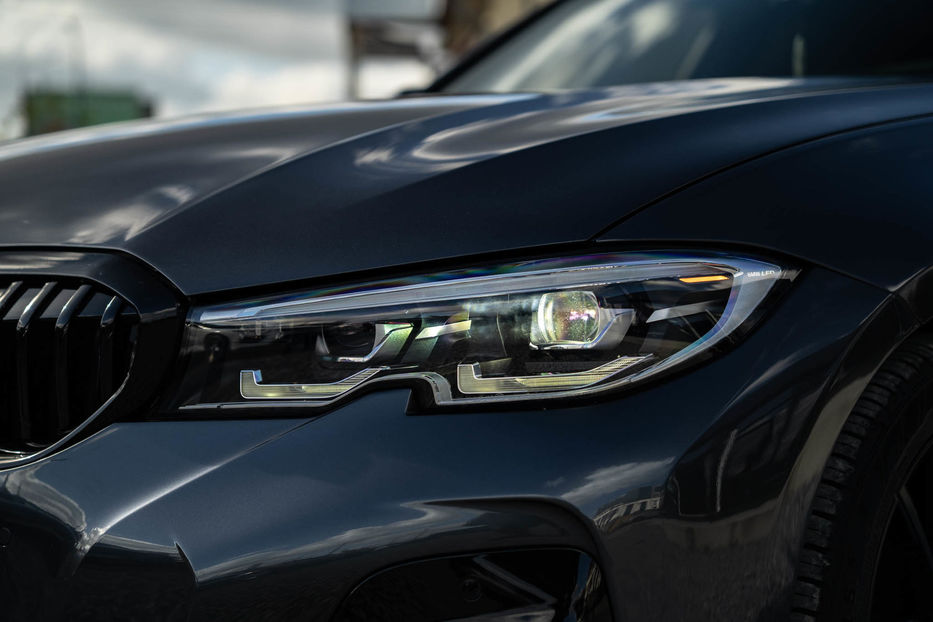 Продам BMW 330 I 2019 года в Черновцах