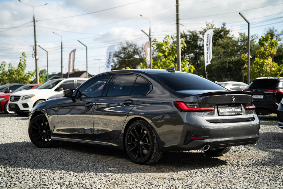 Продам BMW 330 I 2019 года в Черновцах