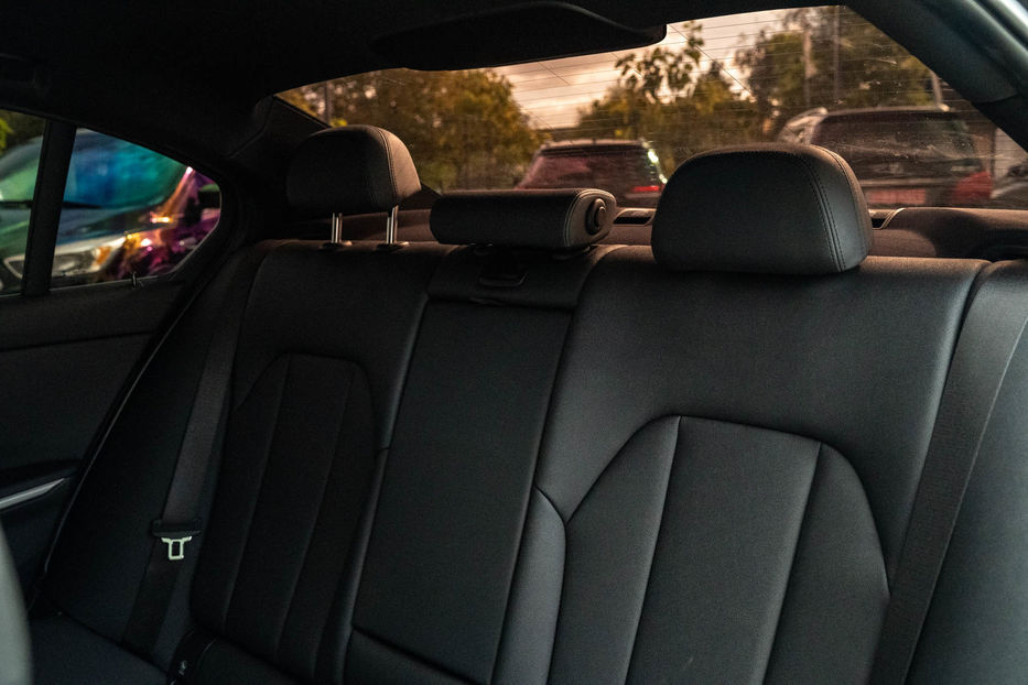 Продам BMW 330 I 2019 года в Черновцах