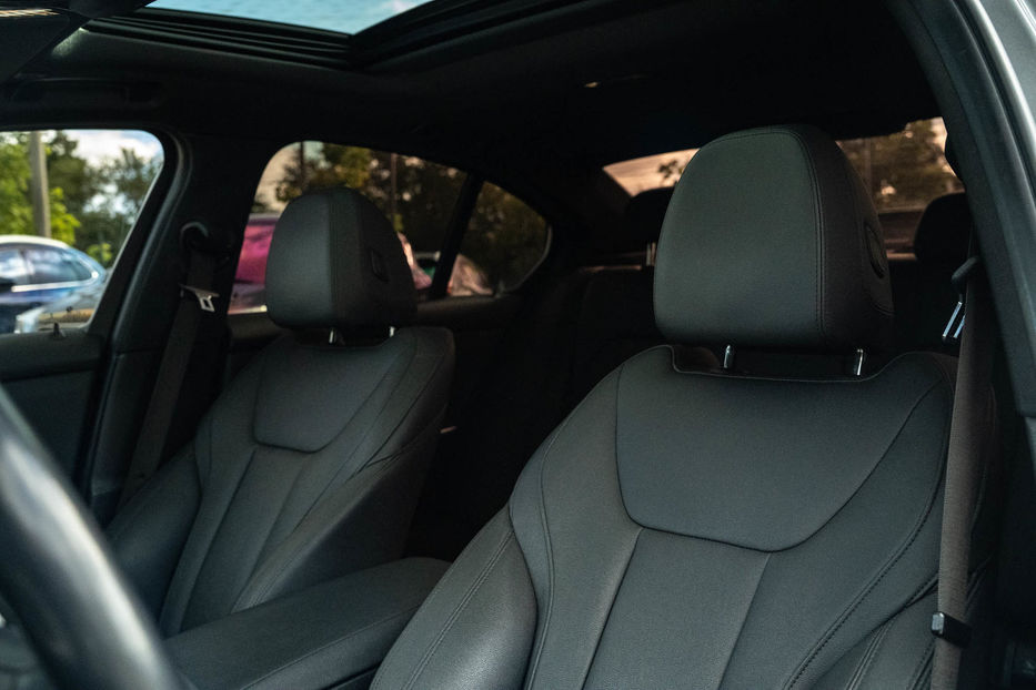 Продам BMW 330 I 2019 года в Черновцах