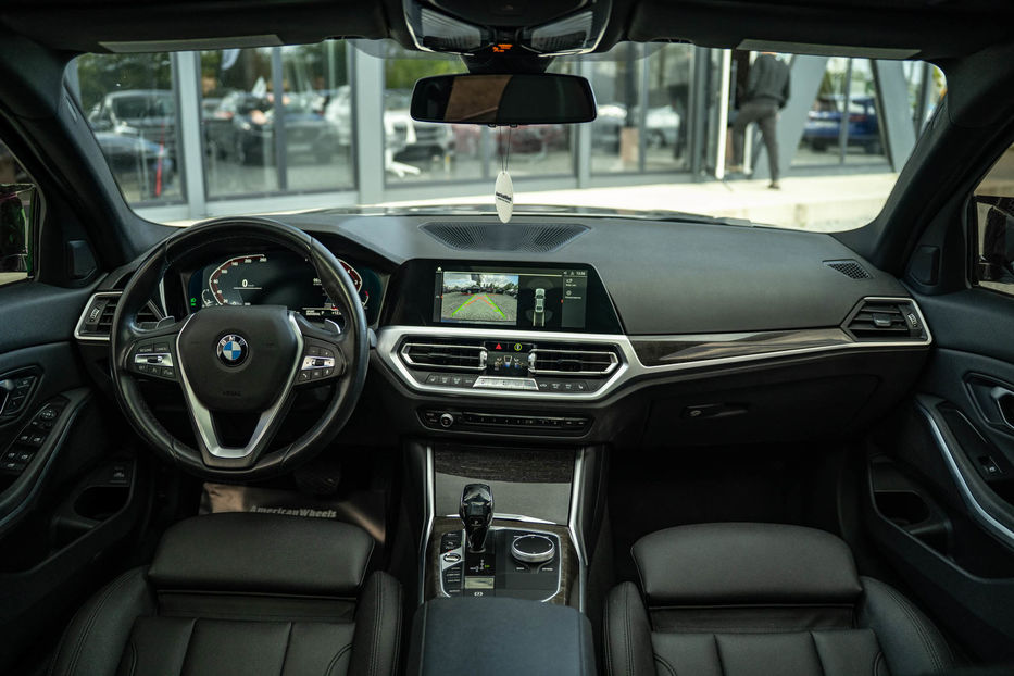 Продам BMW 330 I 2019 года в Черновцах