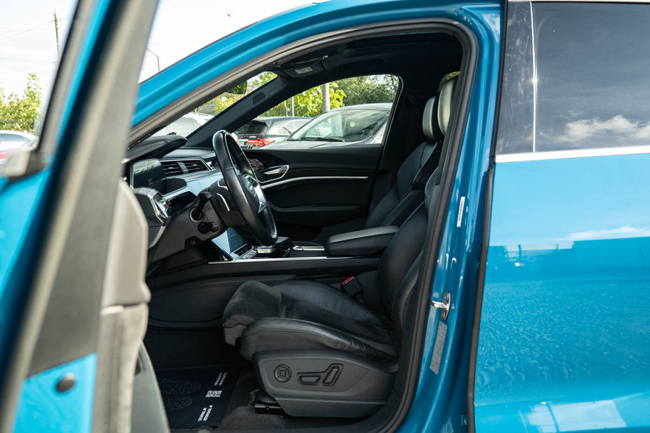 Продам Audi E-Tron SPORTBACK 2020 года в Черновцах