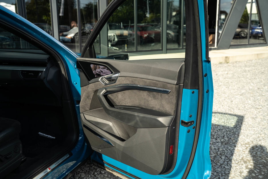 Продам Audi E-Tron SPORTBACK 2020 года в Черновцах