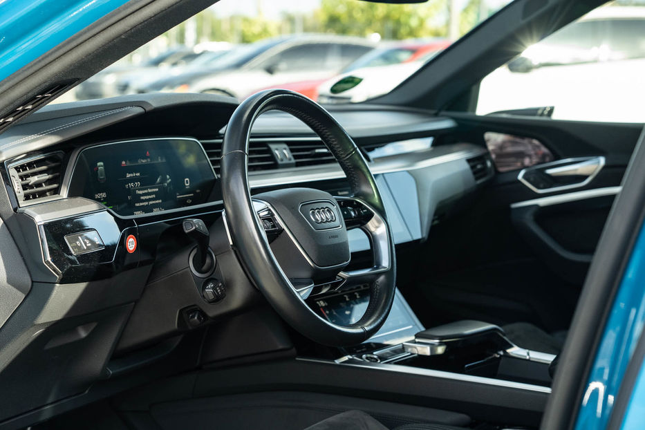 Продам Audi E-Tron SPORTBACK 2020 года в Черновцах