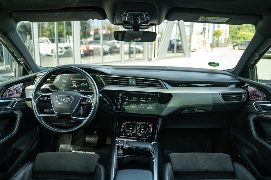 Продам Audi E-Tron SPORTBACK 2020 года в Черновцах