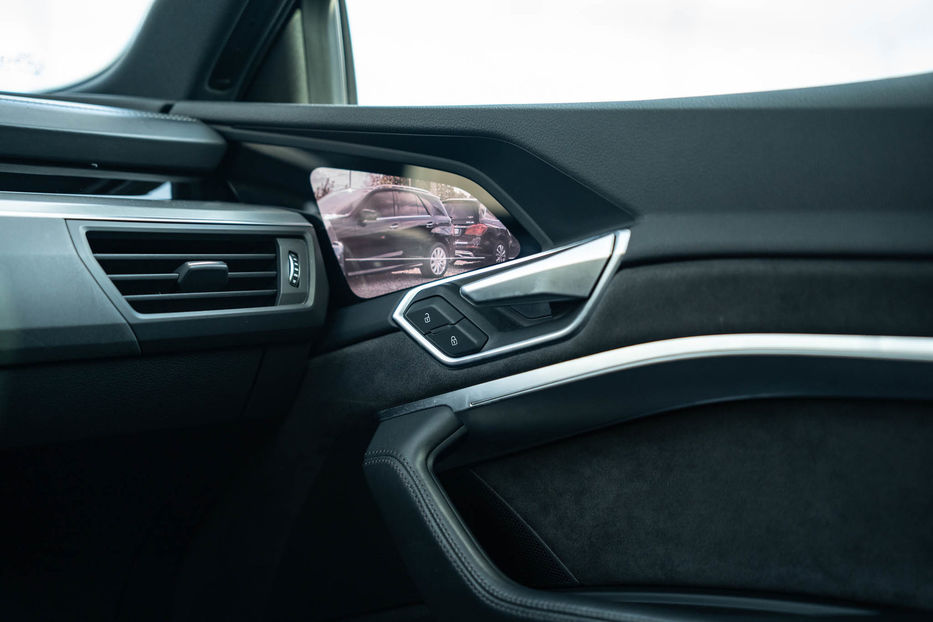 Продам Audi E-Tron SPORTBACK 2020 года в Черновцах