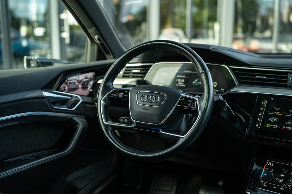 Продам Audi E-Tron SPORTBACK 2020 года в Черновцах