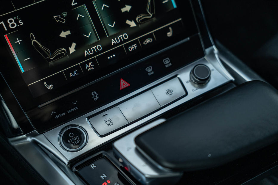 Продам Audi E-Tron SPORTBACK 2020 года в Черновцах