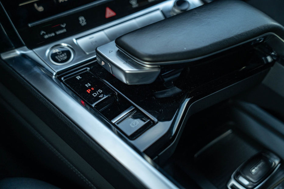 Продам Audi E-Tron SPORTBACK 2020 года в Черновцах