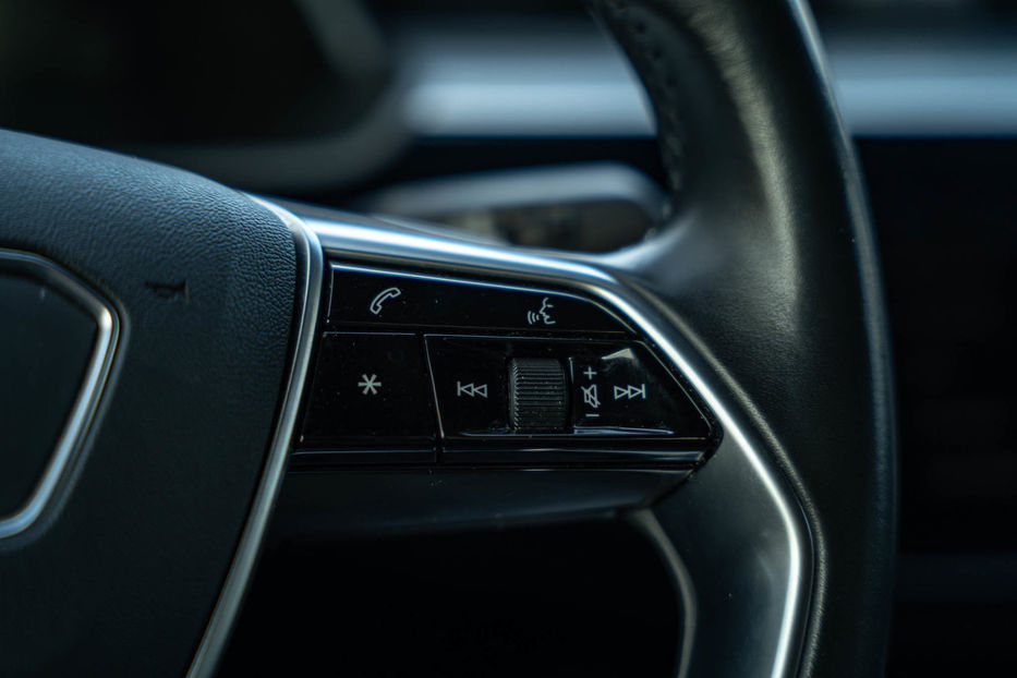 Продам Audi E-Tron SPORTBACK 2020 года в Черновцах