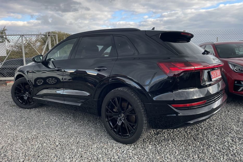 Продам Audi E-Tron 95квт авто у Львові 2021 года в Львове