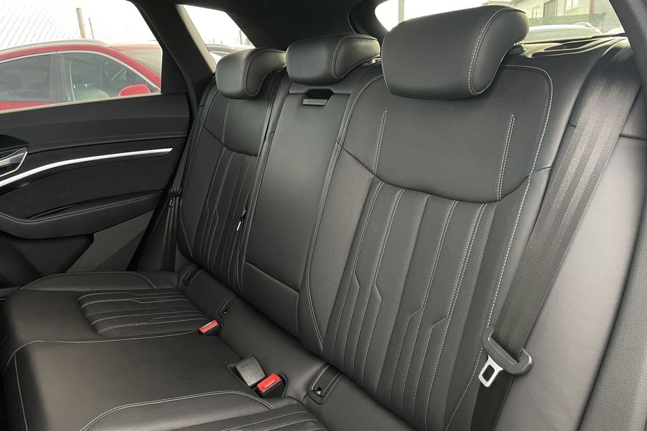 Продам Audi E-Tron 95квт авто у Львові 2021 года в Львове