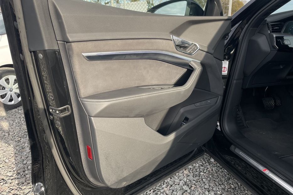 Продам Audi E-Tron 95квт авто у Львові 2021 года в Львове