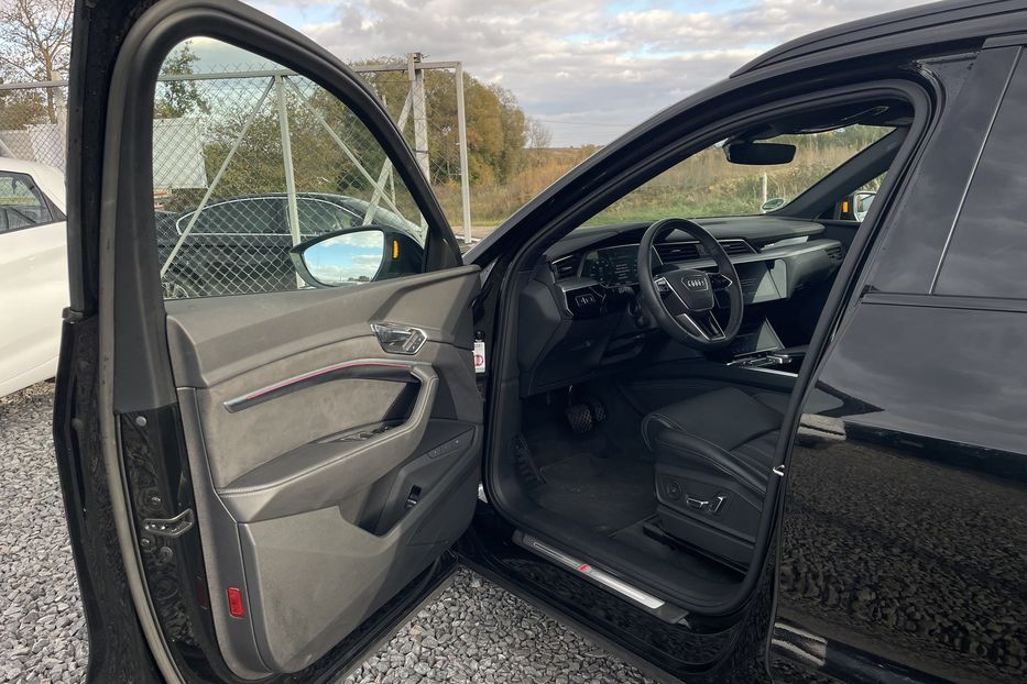 Продам Audi E-Tron 95квт авто у Львові 2021 года в Львове